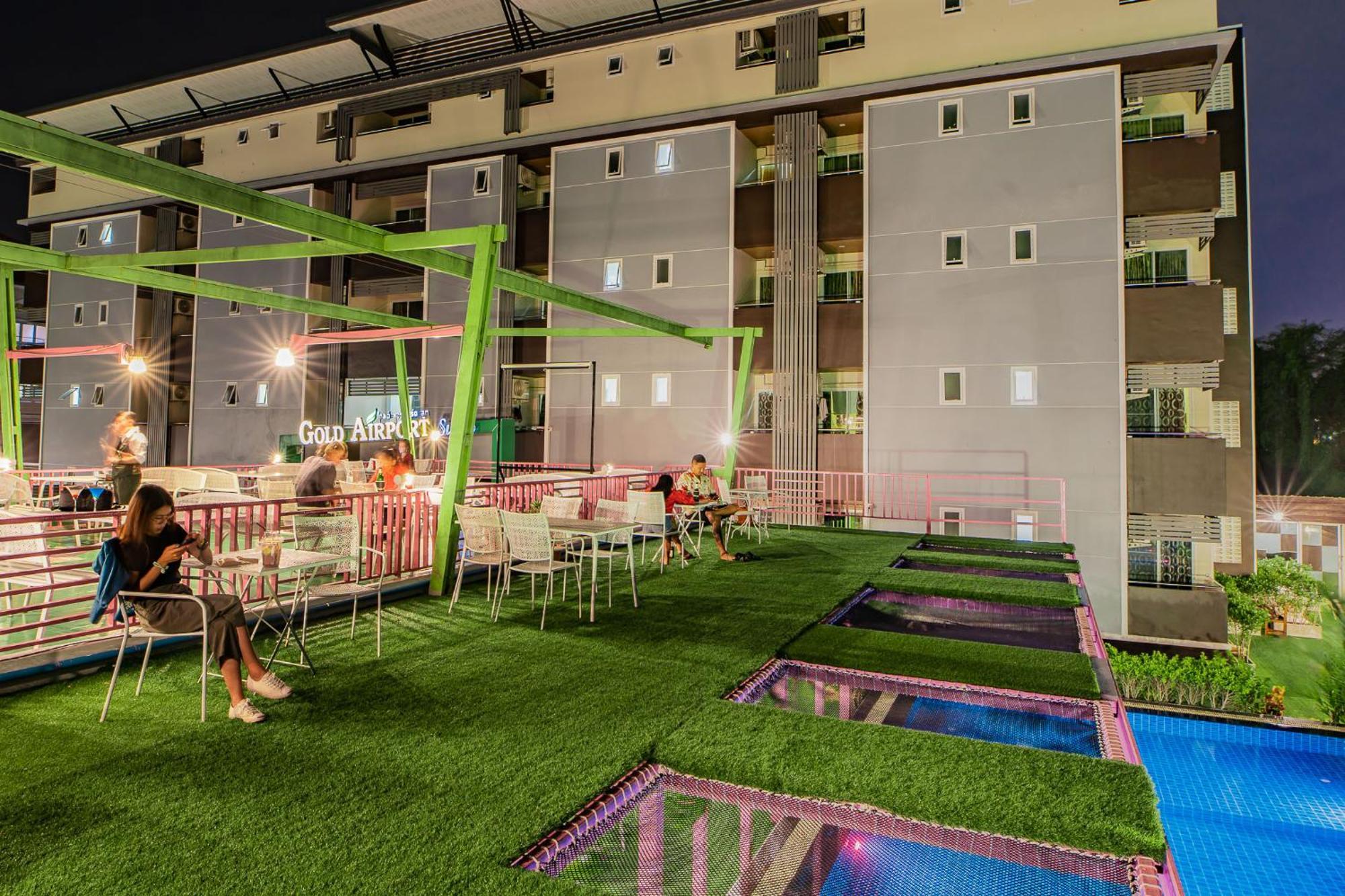 Gold Airport Suites Bangkok Extérieur photo