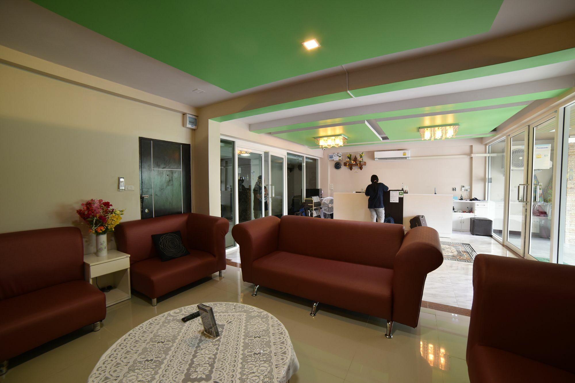 Gold Airport Suites Bangkok Extérieur photo